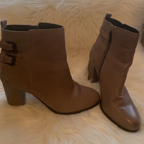 Kenneth Cole boots - Picture 2 of 6